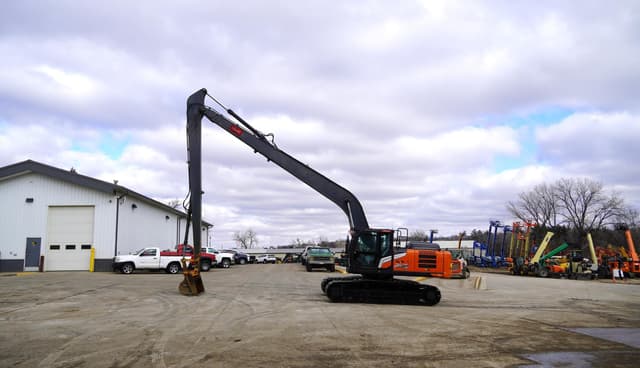 Image of Hitachi ZX250LC equipment image 1