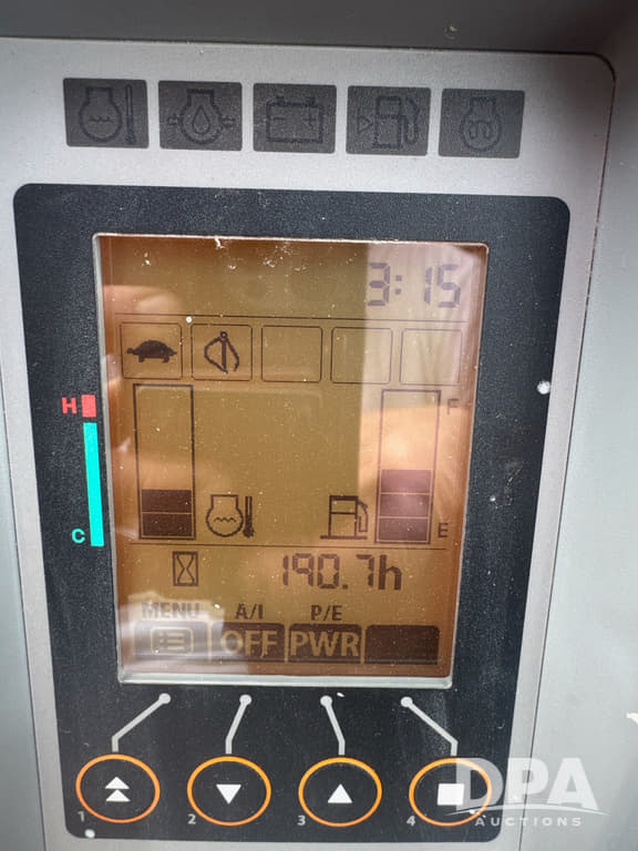 Image of Hitachi ZX60USB-5N equipment image 4