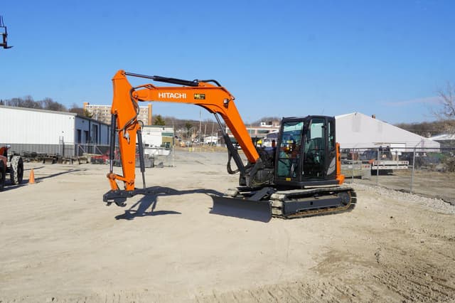 Image of Hitachi ZX85USB-5N equipment image 1