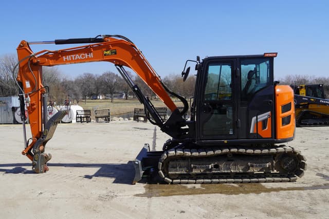 Image of Hitachi ZX85USB equipment image 1