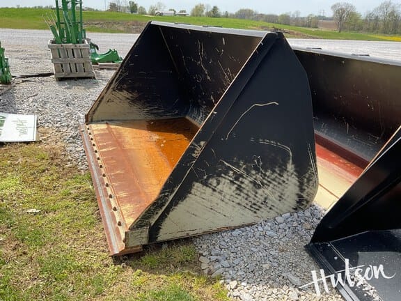 2024 HLA Bucket Equipment Image0