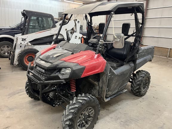 2024 Honda Pioneer 700 Equipment Image0