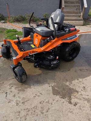 2024 Husqvarna XCITE Z375 Image