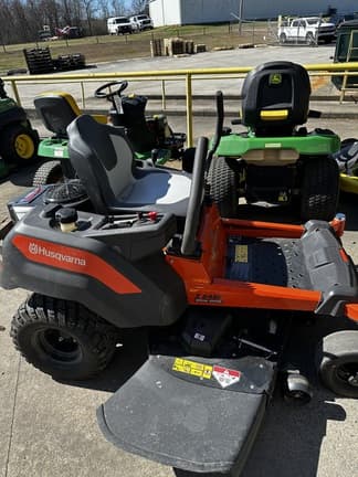 Image of Husqvarna Z248F equipment image 3