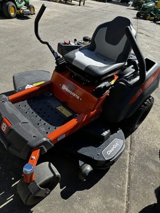 2024 Husqvarna Z248F Equipment Image0