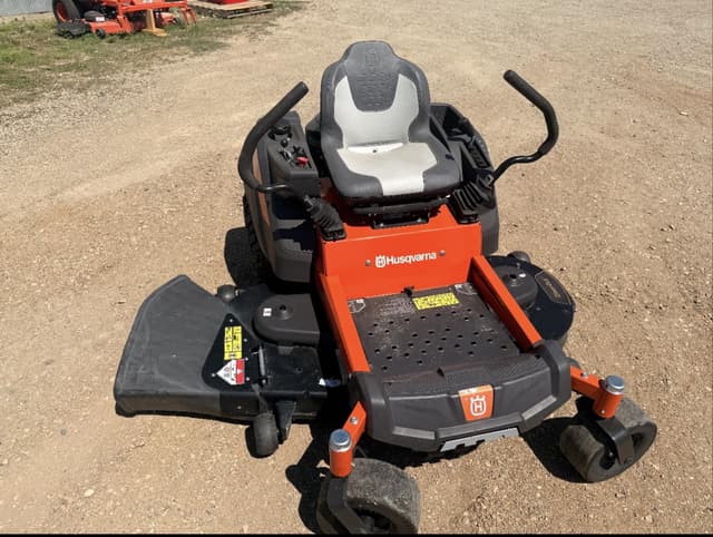 Image of Husqvarna Z254F equipment image 3