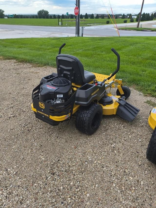 Image of Hustler Dash XD equipment image 2