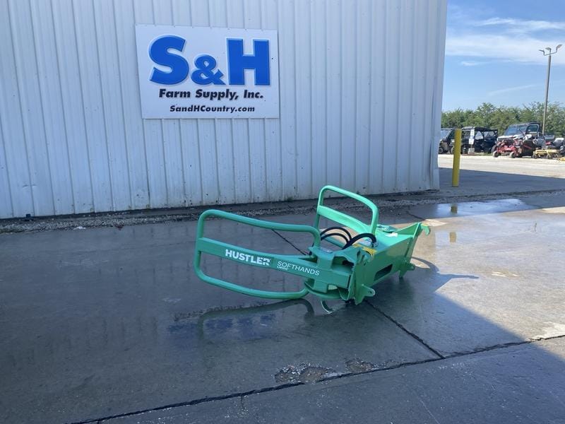 2024 Hustler Softhands LM100 Equipment Image0