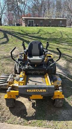 2024 Hustler Fastrak 22 Equipment Image0