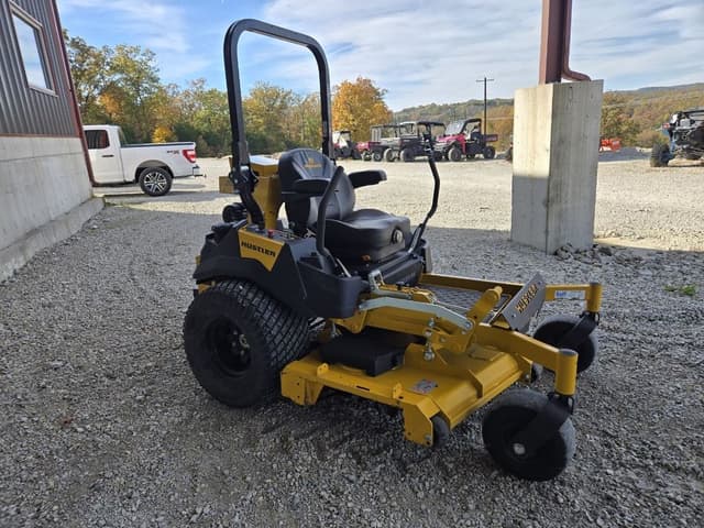 Image of Hustler VX4 equipment image 2