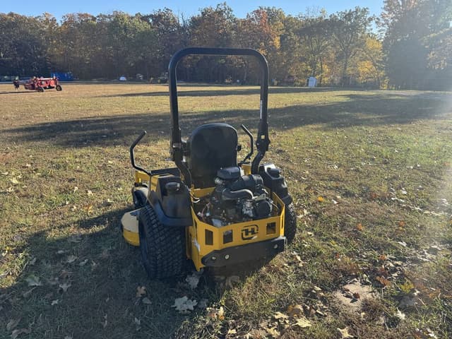 Image of Hustler X-RIDE equipment image 1