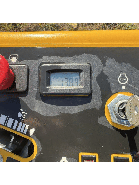 Image of Hustler X-RIDE equipment image 4