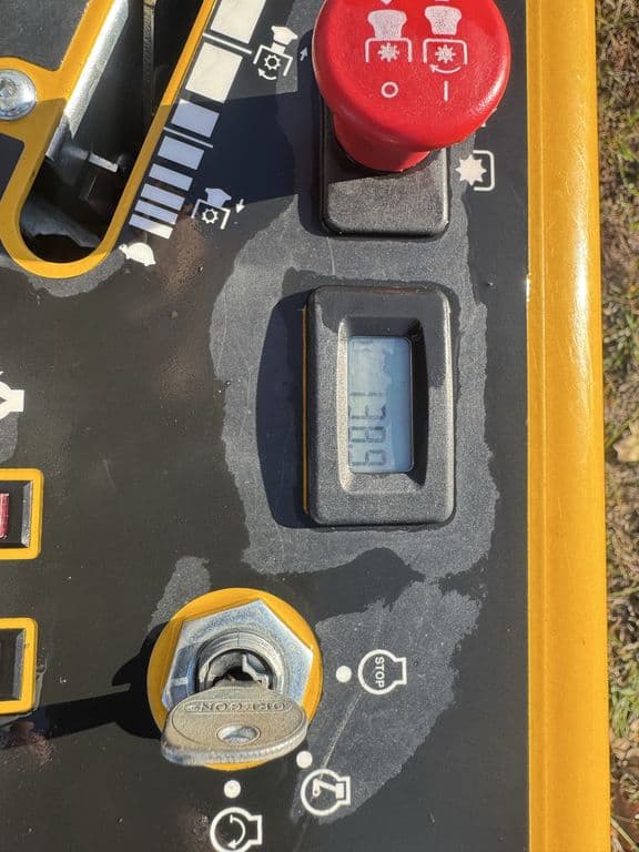 Image of Hustler X-RIDE equipment image 3