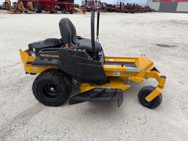 Image of Hustler Raptor X equipment image 1