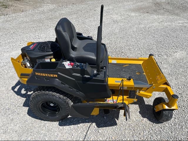 Image of Hustler Raptor X equipment image 1