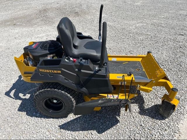Image of Hustler Raptor X equipment image 1