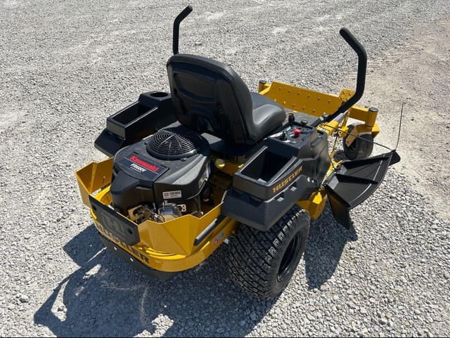 Image of Hustler Raptor X equipment image 2