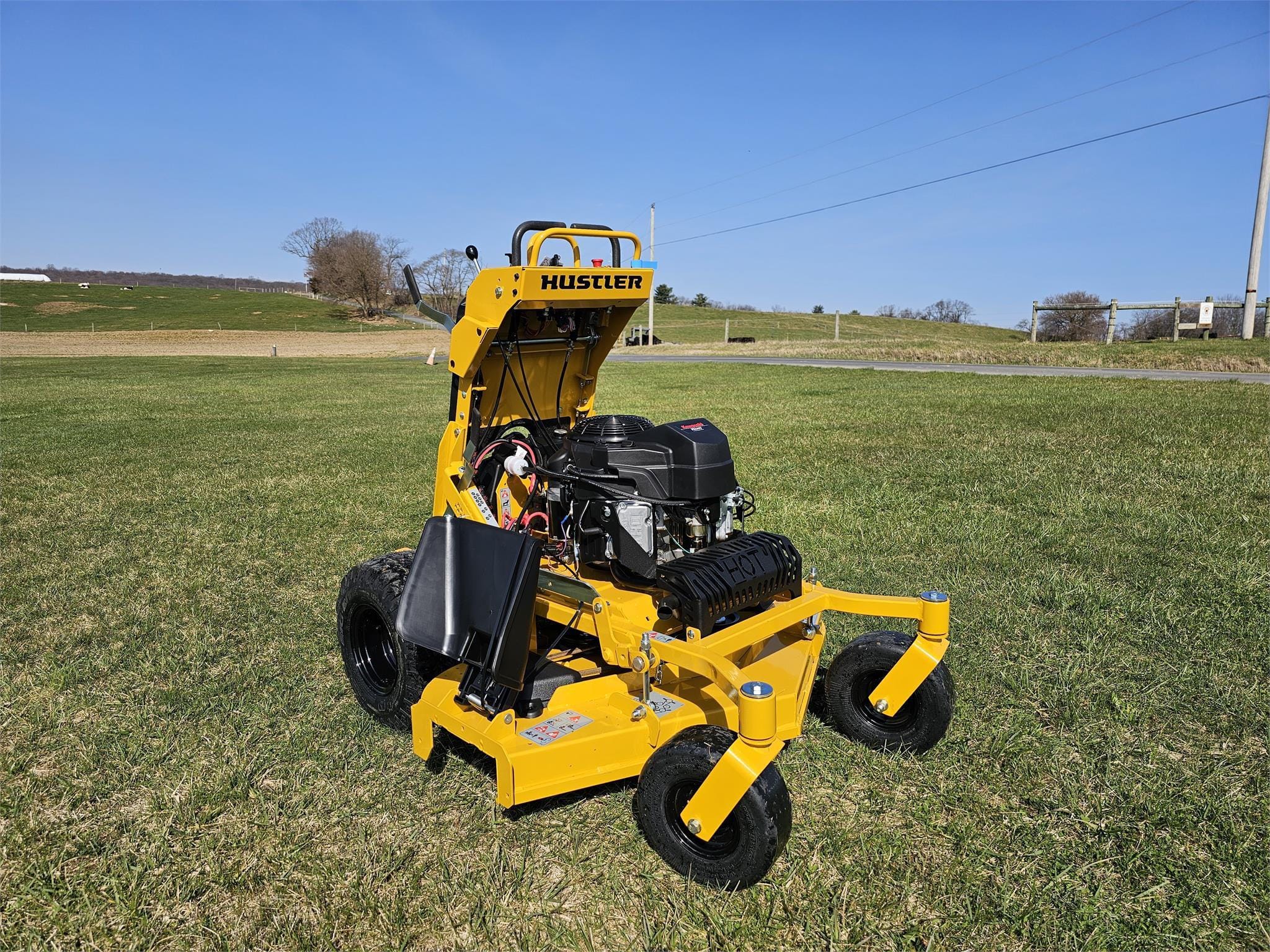 2024 Hustler Surfer Pro Equipment Image0