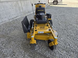 2024 Hustler Trimstar Image