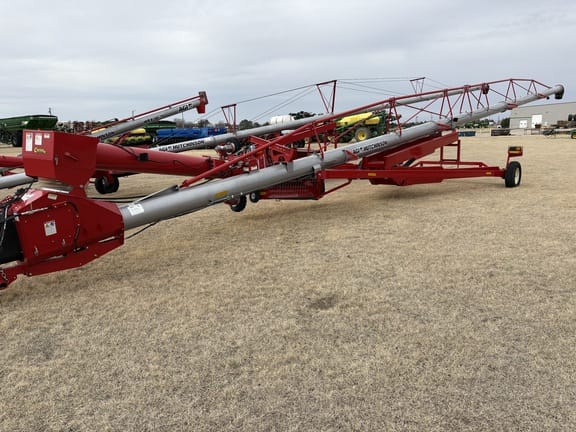 2024 Hutchinson HX2 13-84 Equipment Image0