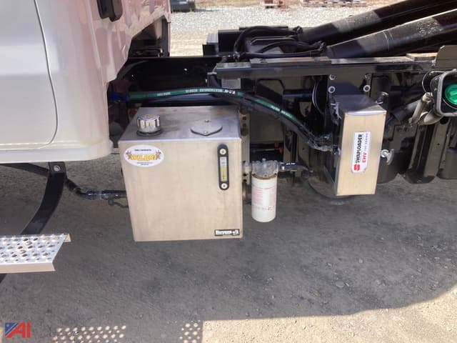 Image of International CV equipment image 4