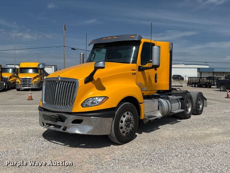 2024 International LT625 Equipment Image0