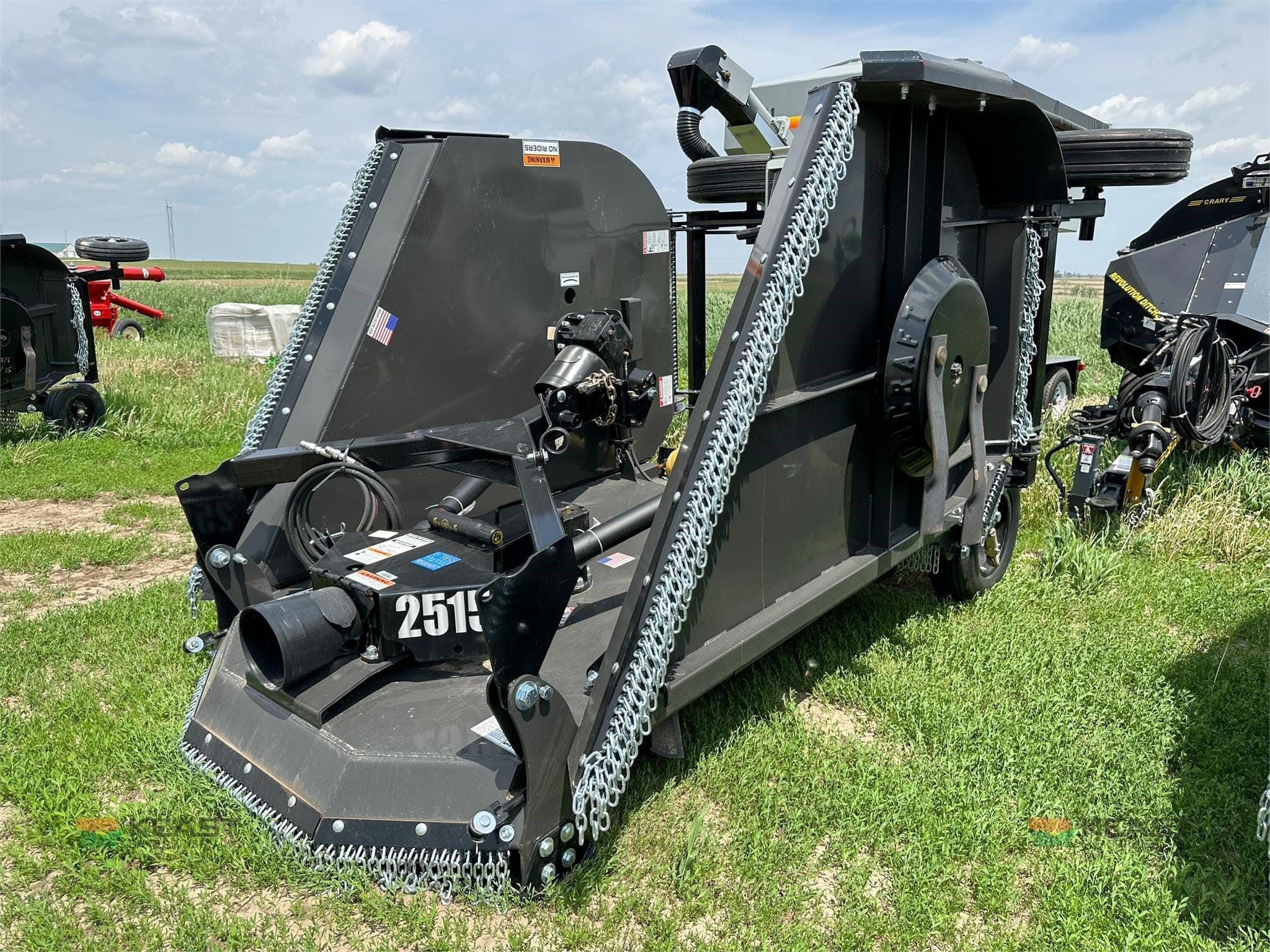 2024 IronCraft 2515 Equipment Image0