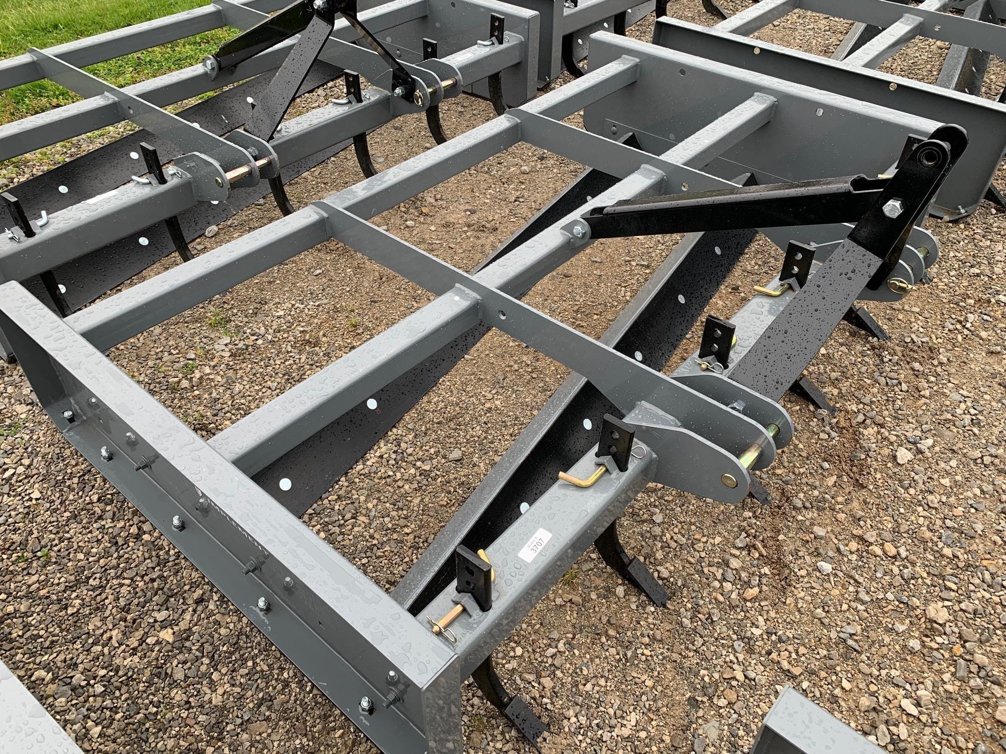 2024 Titan 3707 Equipment Image0