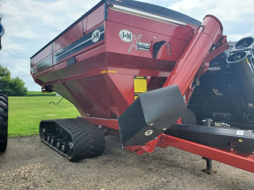 2024 J&M 1112 Equipment Image0