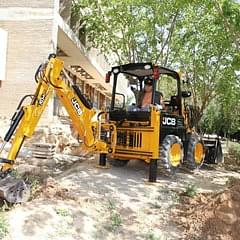 Image of JCB 1CX equipment image 4