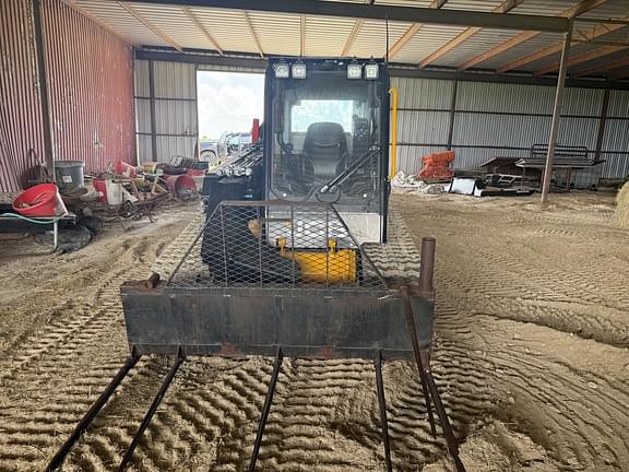 Image of JCB 3TS-8T equipment image 3