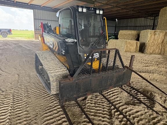Image of JCB 3TS-8T equipment image 4