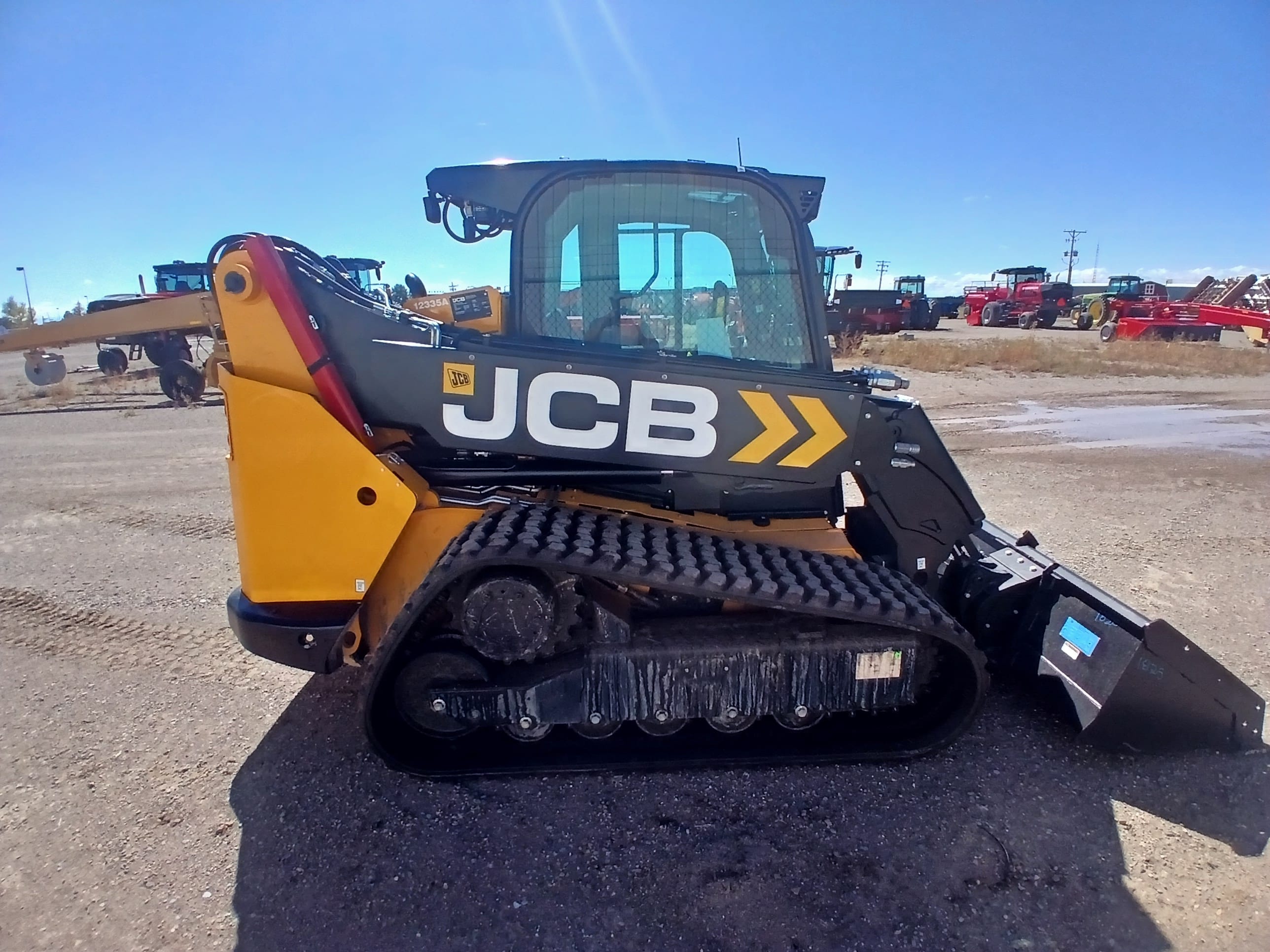 2024 JCB 3TS-8T Equipment Image0