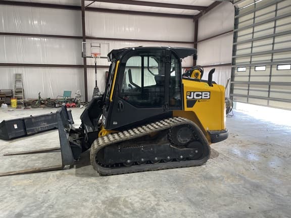 Image of JCB 3TS-8T equipment image 1