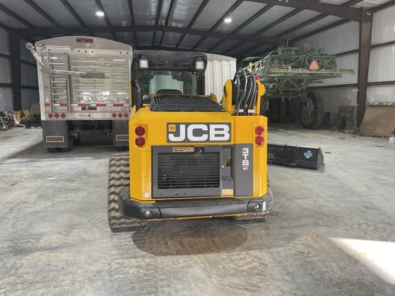 Image of JCB 3TS-8T equipment image 3