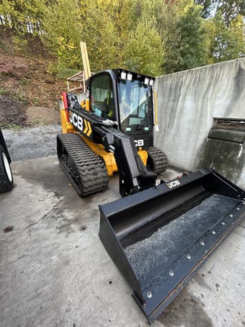 Main image JCB 3TS-8T