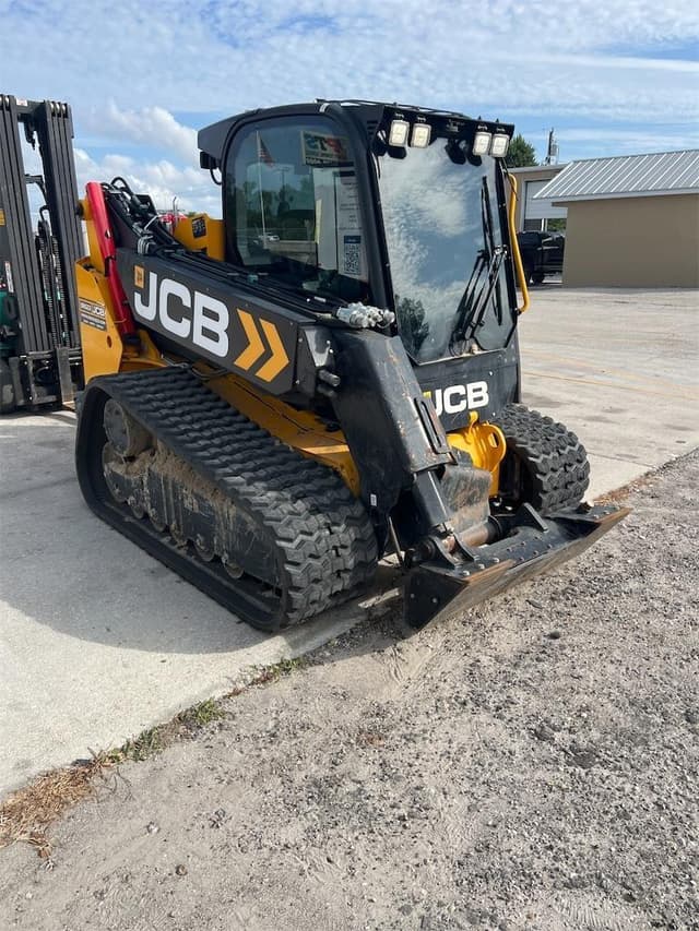Image of JCB 3TS-8T equipment image 2