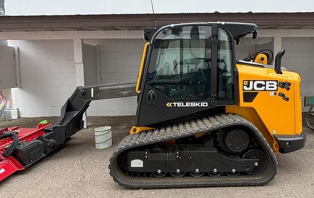 Image of JCB 3TS-8T equipment image 2