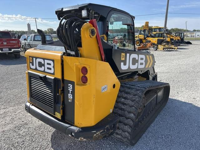 Image of JCB 3TS-8T equipment image 2