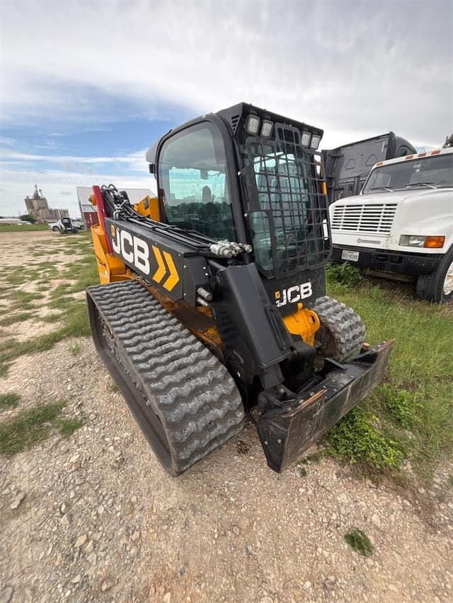 Image of JCB 3TS-8T equipment image 2