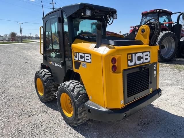 Image of JCB 3TS-8W equipment image 4