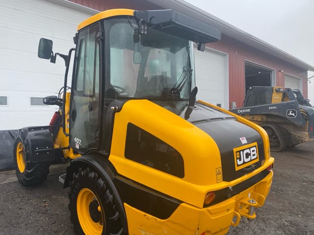 Image of JCB 407 Agri equipment image 3