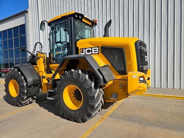 Image of JCB 427 Agri equipment image 1