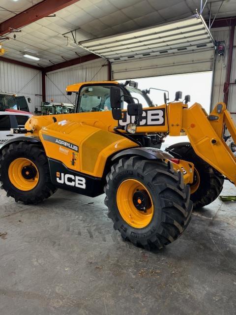 Image of JCB 542-70 Agri Plus Image 1
