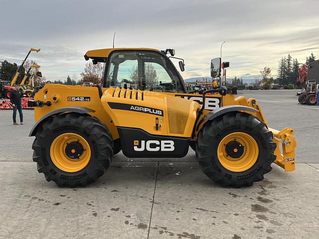 Image of JCB 542-70 Agri Plus equipment image 4