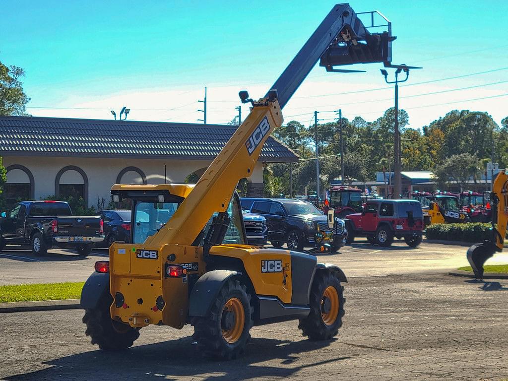 Image of JCB 525-60 Agri Plus Primary image