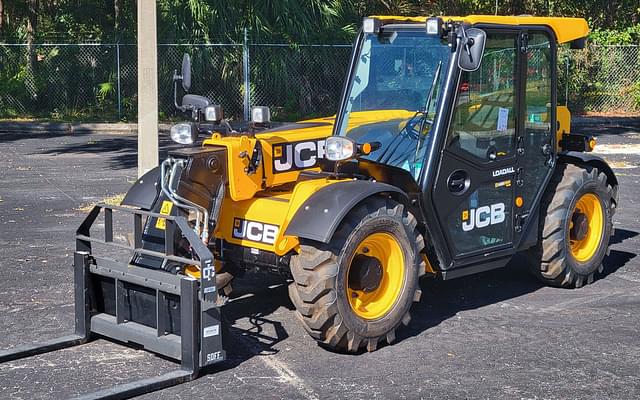 Image of JCB 525-60 Agri Plus equipment image 1