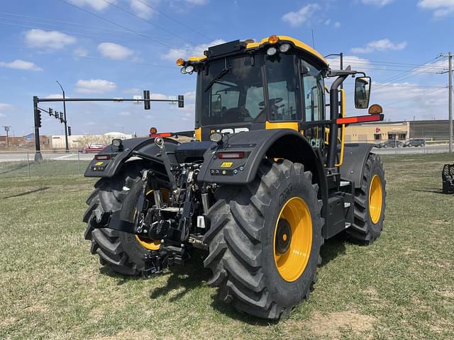 Image of JCB Fastrac 4220 equipment image 2