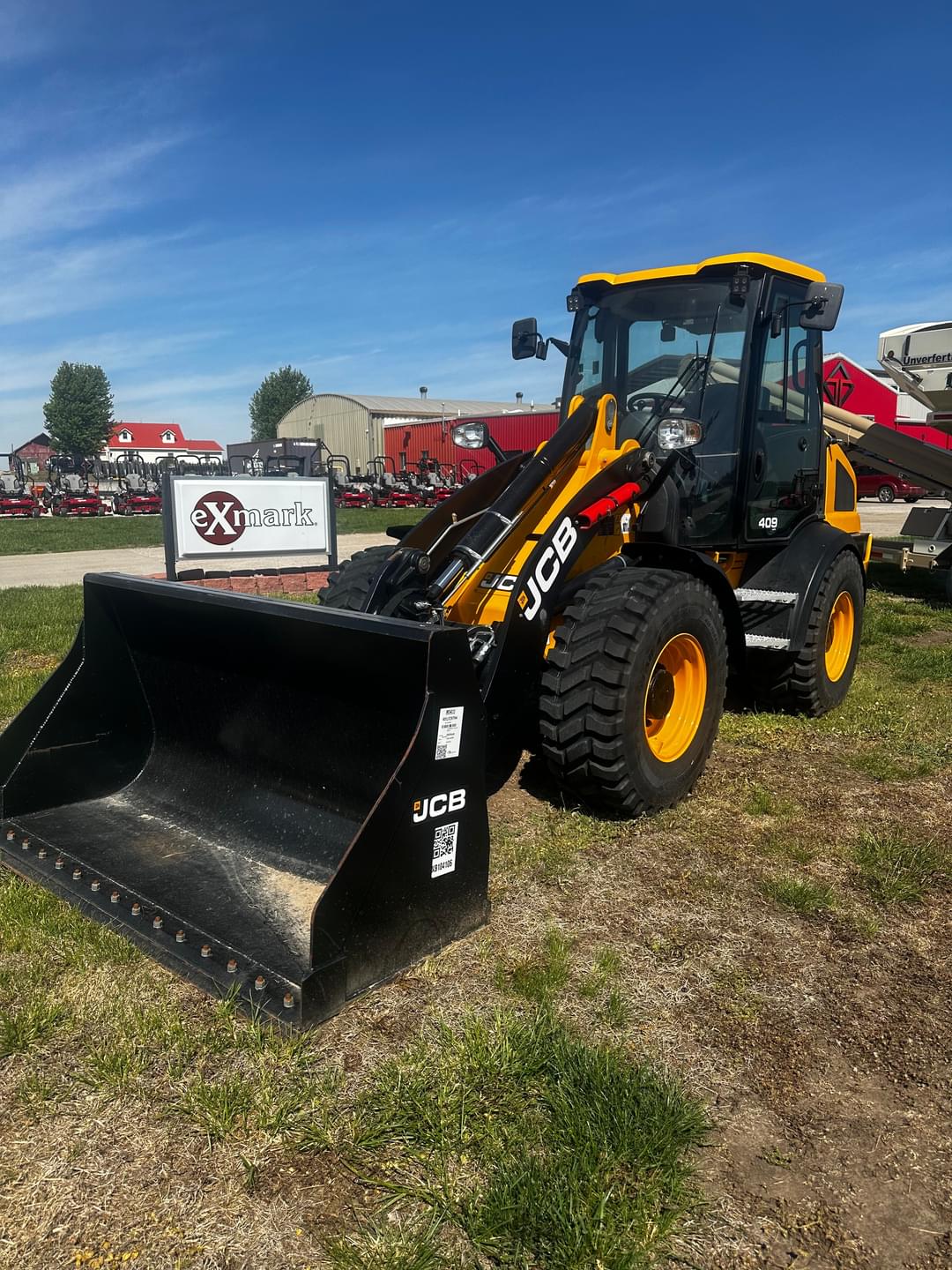 Image of JCB 409 Agri Primary image