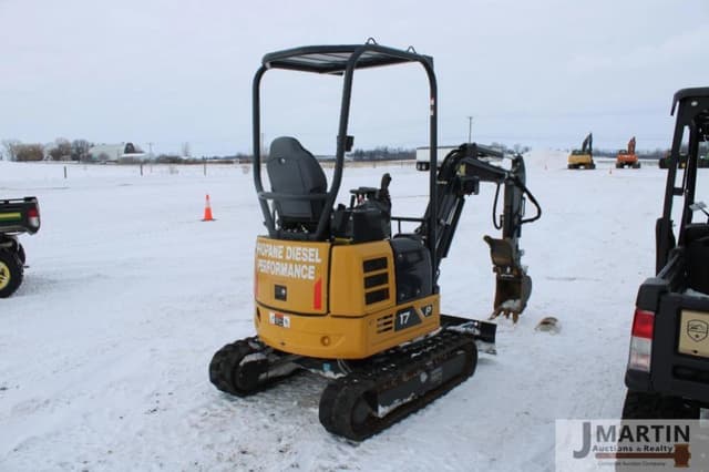 Image of John Deere 17P equipment image 2